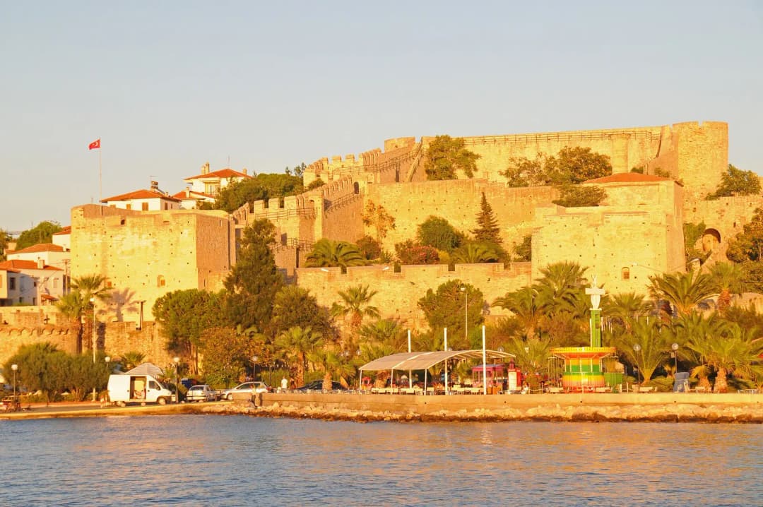 Çeşme Town: Castle, Caravanserai, the Chios Ferry and Ilıca’s Thermal Springs