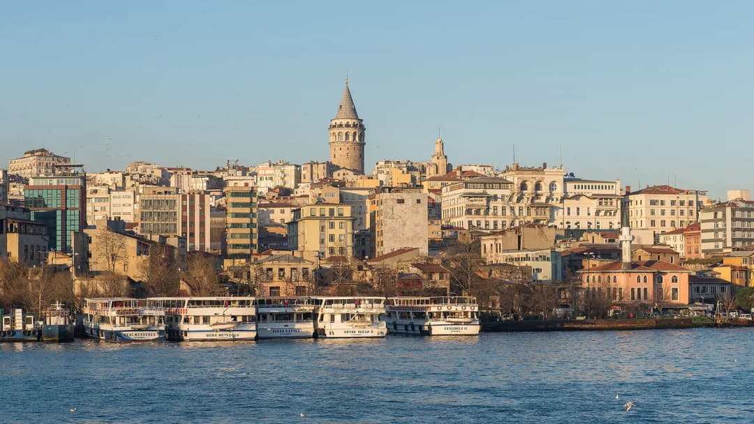 Karaköy, Galata and İstiklal Street: A Walking Route from the Golden Horn to Taksim