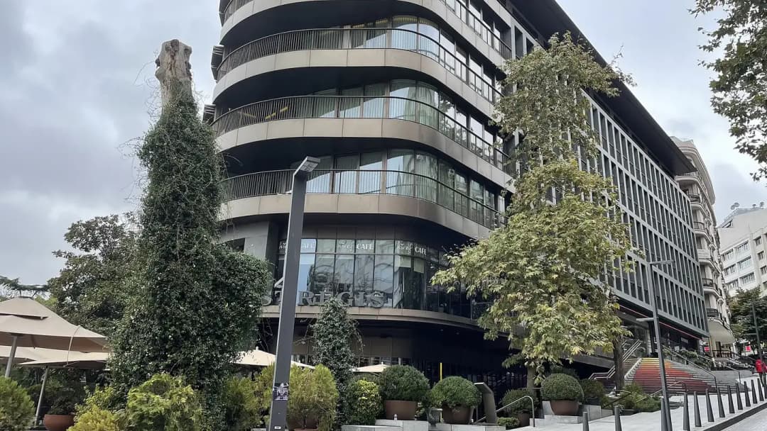 Park Hyatt, St. Regis and Conrad: Arrival Logistics from IST and SAW